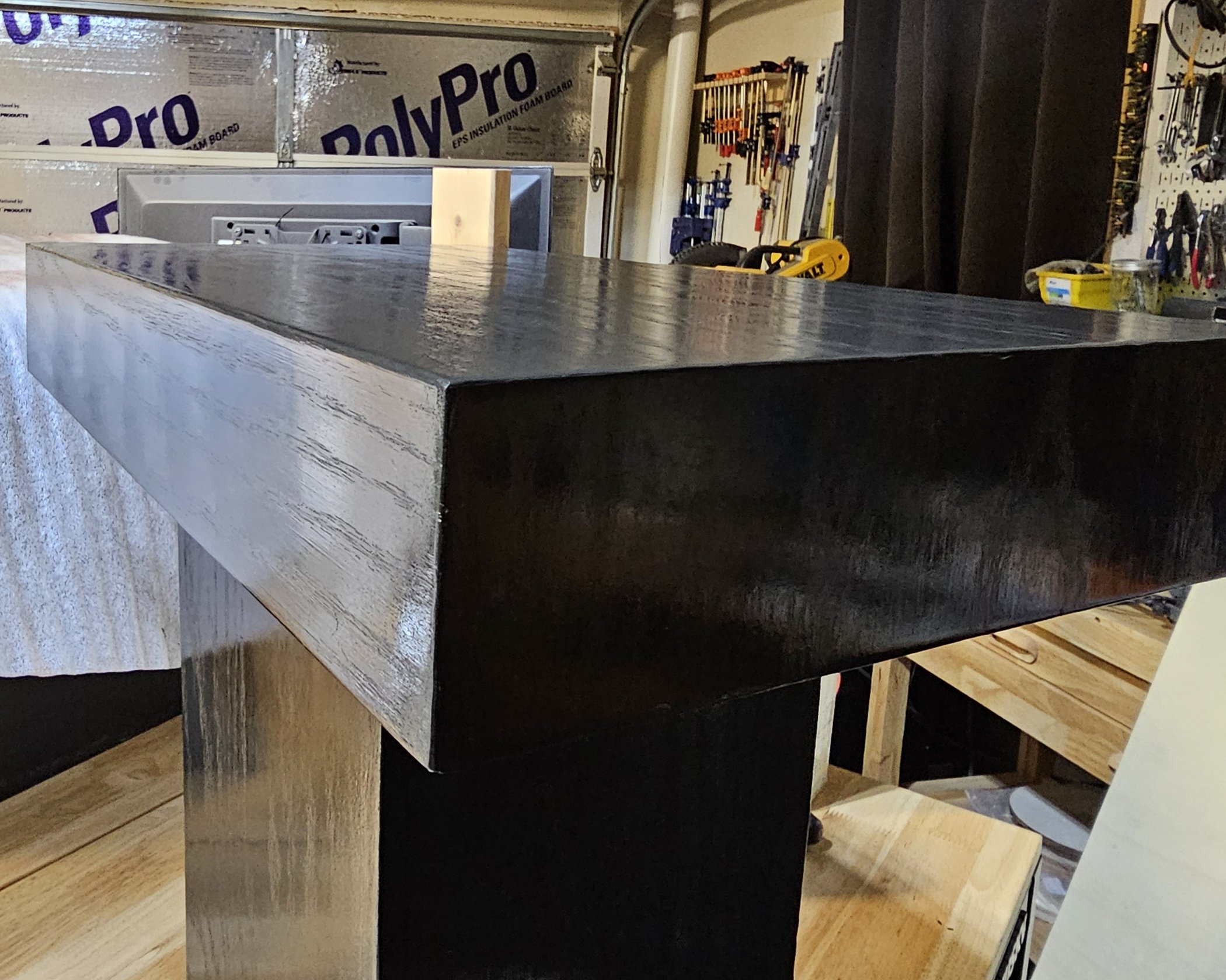 Moderno Coffee Table